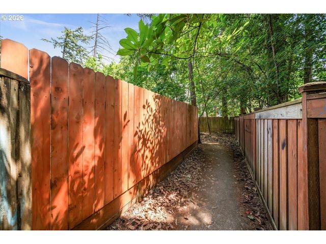 5071 TUALATA Ln, Lake Oswego, OR 97035