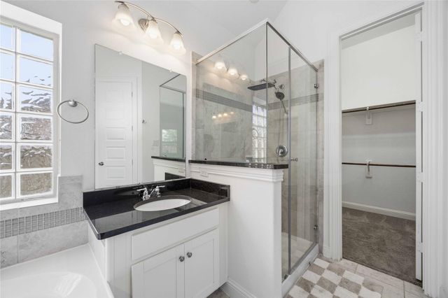 2805 Parkside Village Lane, Pearland, TX 77581