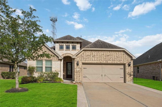 2805 Parkside Village Lane, Pearland, TX 77581