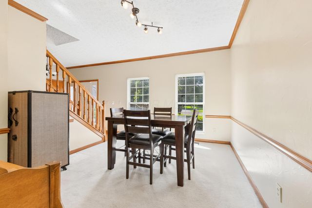 6045 Seton Court, Lewis Center, OH 43035