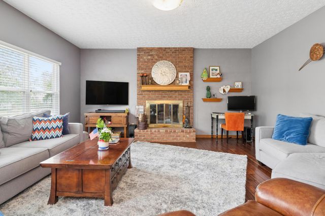 6045 Seton Court, Lewis Center, OH 43035
