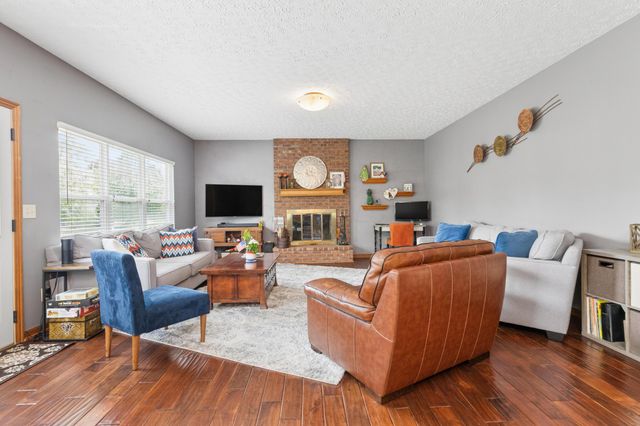 6045 Seton Court, Lewis Center, OH 43035