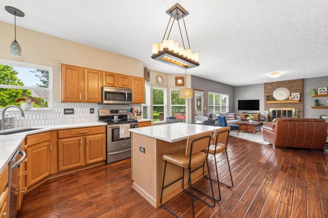6045 Seton Court, Lewis Center, OH 43035