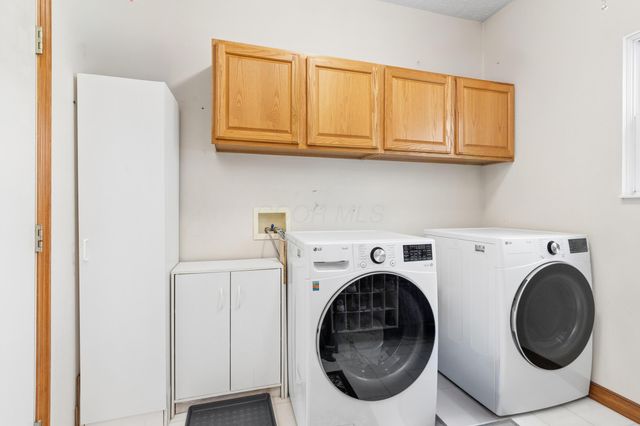 6045 Seton Court, Lewis Center, OH 43035