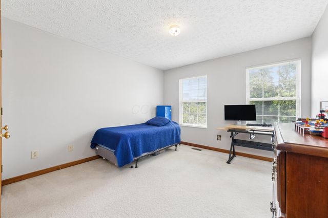 6045 Seton Court, Lewis Center, OH 43035