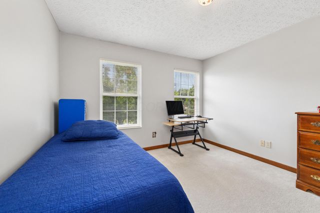6045 Seton Court, Lewis Center, OH 43035