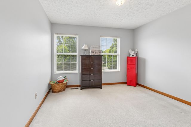 6045 Seton Court, Lewis Center, OH 43035