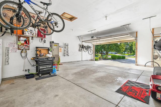 6045 Seton Court, Lewis Center, OH 43035