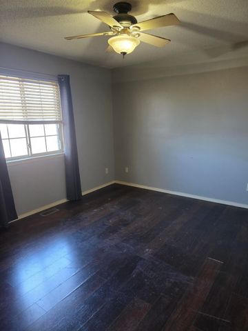 1613 E Autumn Place, Goddard, KS 67052