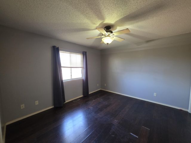 1613 E Autumn Place, Goddard, KS 67052