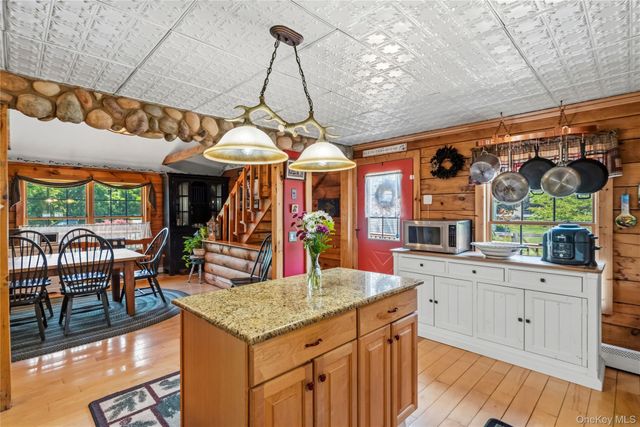 355 Woodland Avenue, Manorville, NY 11949