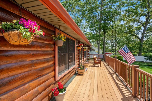 355 Woodland Avenue, Manorville, NY 11949