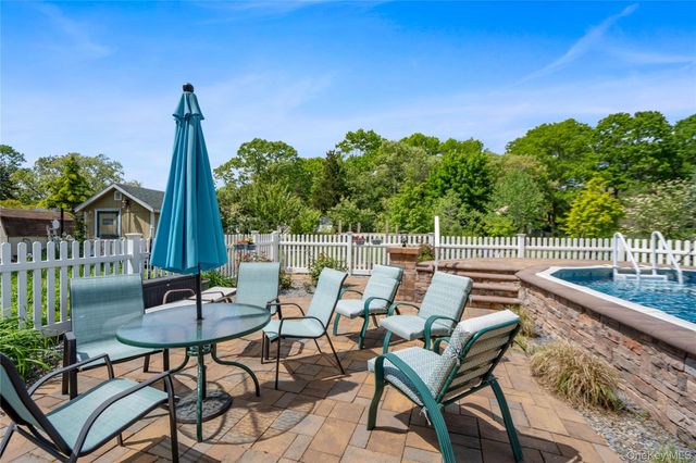 355 Woodland Avenue, Manorville, NY 11949