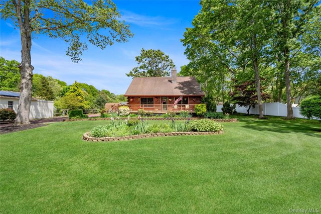 355 Woodland Avenue, Manorville, NY 11949