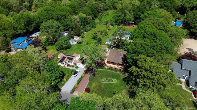 355 Woodland Avenue, Manorville, NY 11949