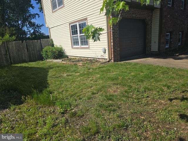 16 CONSTITUTION RD, Clementon, NJ 08021