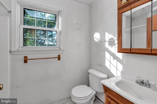 16 CONSTITUTION RD, Clementon, NJ 08021