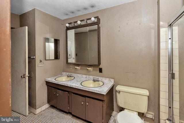 16 CONSTITUTION RD, Clementon, NJ 08021