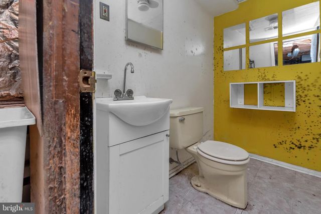16 CONSTITUTION RD, Clementon, NJ 08021
