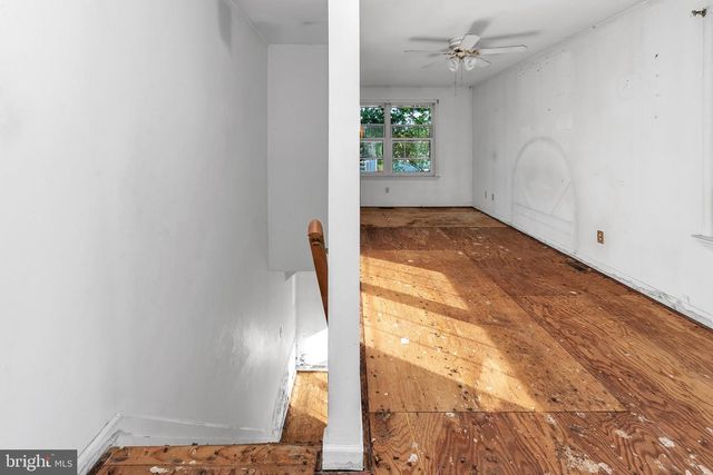 16 CONSTITUTION RD, Clementon, NJ 08021