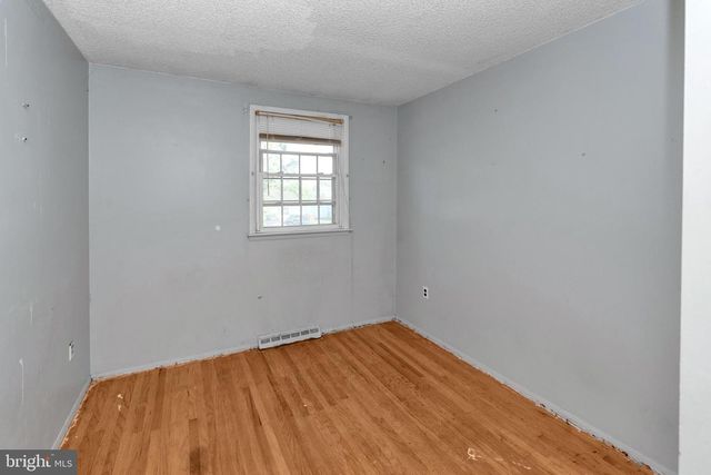 16 CONSTITUTION RD, Clementon, NJ 08021