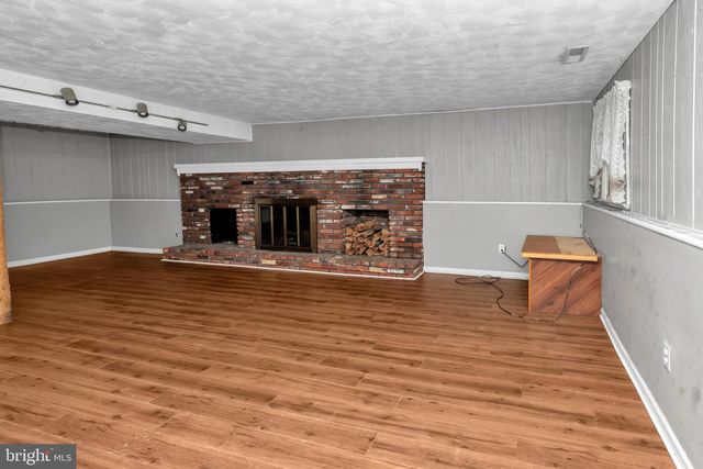 16 CONSTITUTION RD, Clementon, NJ 08021