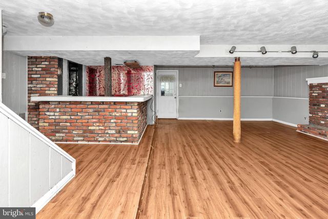 16 CONSTITUTION RD, Clementon, NJ 08021
