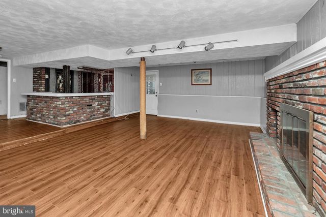 16 CONSTITUTION RD, Clementon, NJ 08021