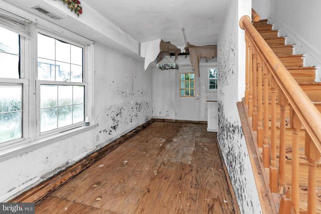 16 CONSTITUTION RD, Clementon, NJ 08021