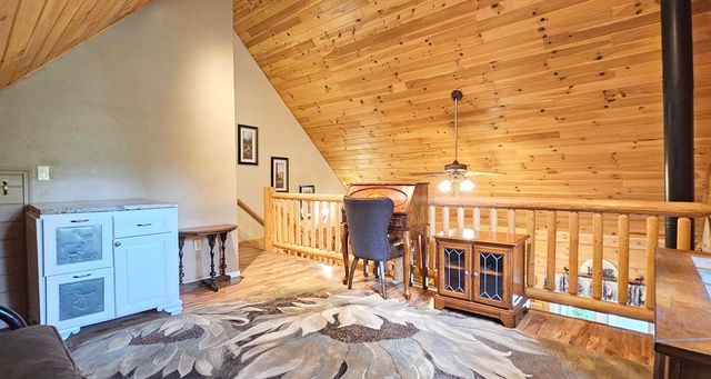 17659 Rosland Road, La Pine, OR 97739