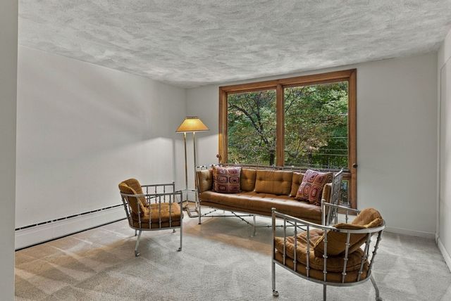 39 Sylvan Ave, Wakefield, MA 01880