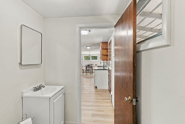 39 Sylvan Ave, Wakefield, MA 01880
