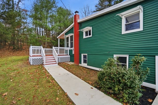 45 Jaeger Dr, Westfield, MA 01085