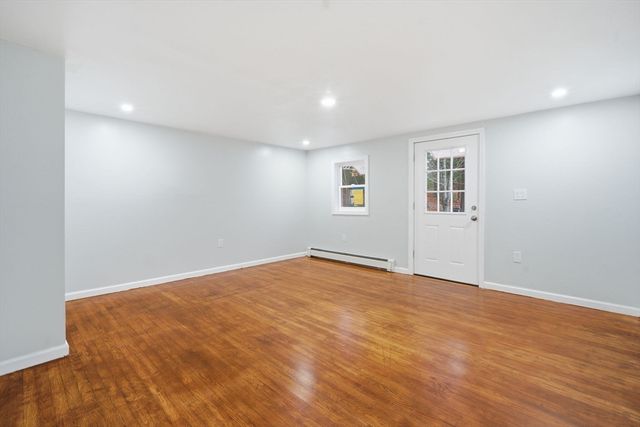 45 Jaeger Dr, Westfield, MA 01085