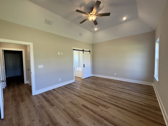 216 Spring House Dr, Manchester, TN 37355