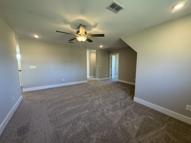 216 Spring House Dr, Manchester, TN 37355