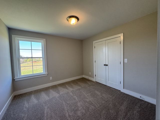 216 Spring House Dr, Manchester, TN 37355