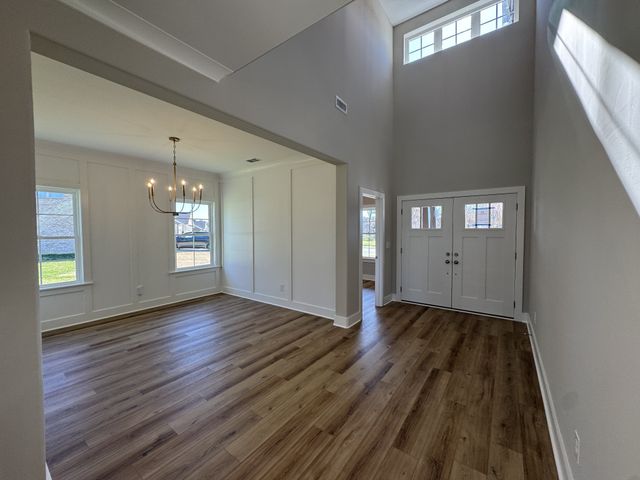 216 Spring House Dr, Manchester, TN 37355