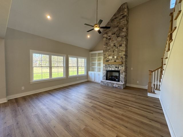 216 Spring House Dr, Manchester, TN 37355