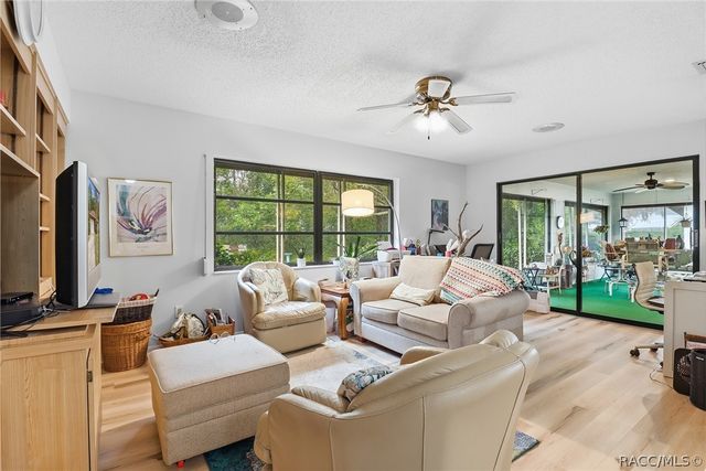 18 Foxgreen Court, Homosassa, FL 34446