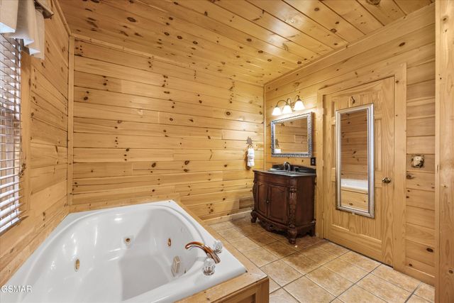 1723 High Rock Way, Sevierville, TN 37862