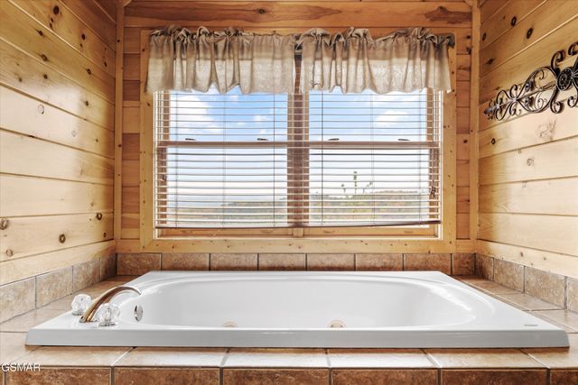 1723 High Rock Way, Sevierville, TN 37862