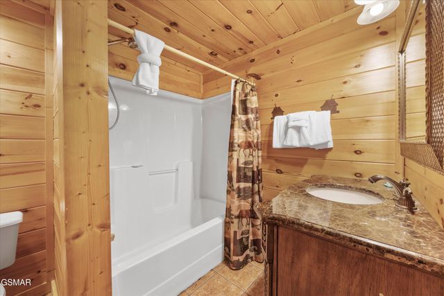 1723 High Rock Way, Sevierville, TN 37862