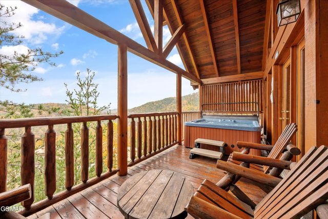 1723 High Rock Way, Sevierville, TN 37862