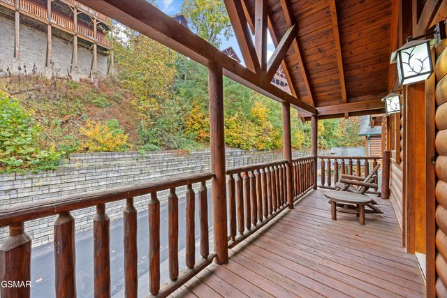 1723 High Rock Way, Sevierville, TN 37862