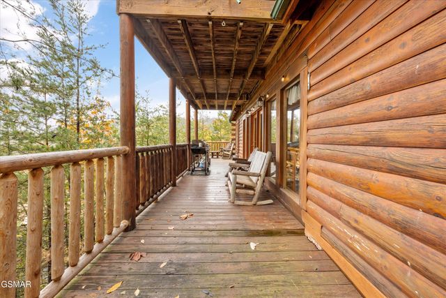 1723 High Rock Way, Sevierville, TN 37862