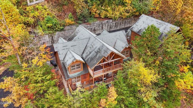 1723 High Rock Way, Sevierville, TN 37862