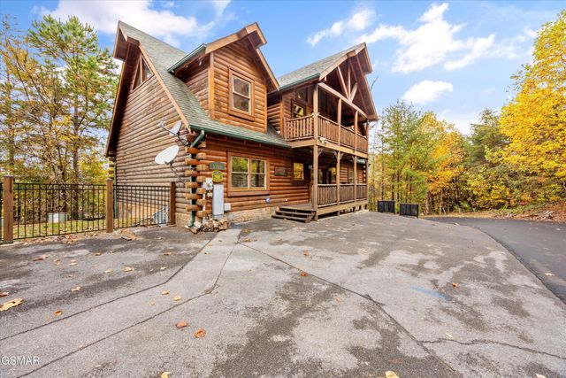 1723 High Rock Way, Sevierville, TN 37862