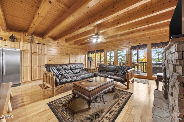 1723 High Rock Way, Sevierville, TN 37862