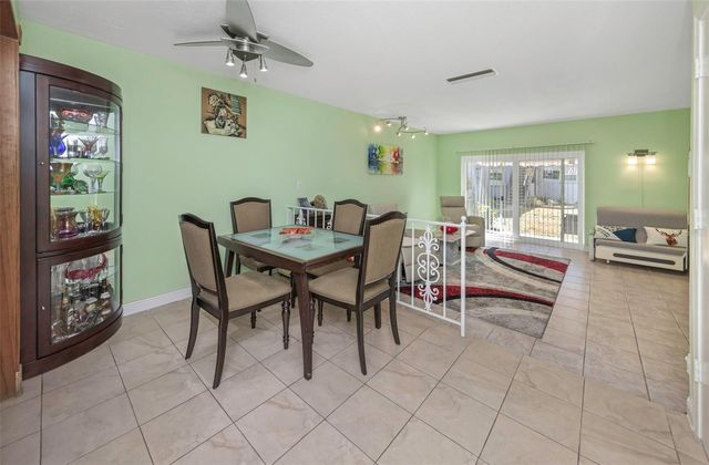 6976 SUNSET DRIVE S 6976, St Petersburg, FL 33707